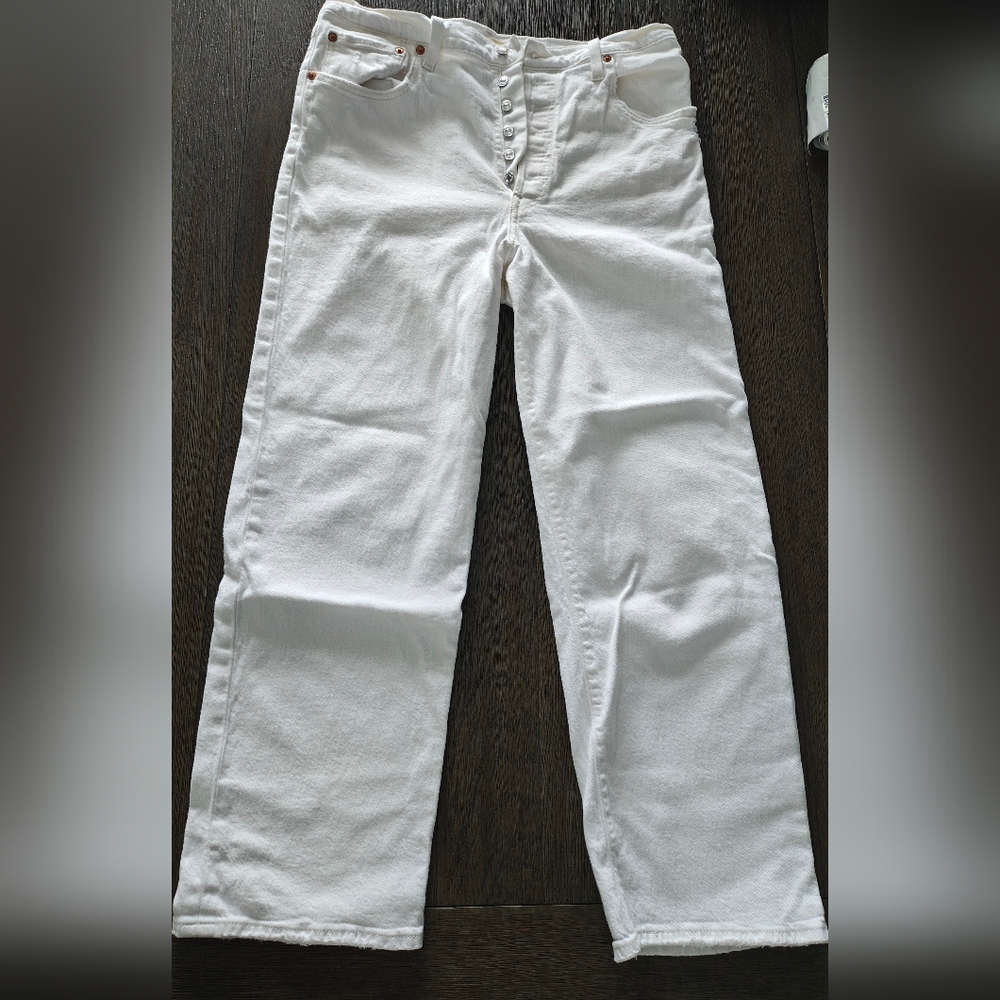 White Ribcage Straight Ankle Jeans